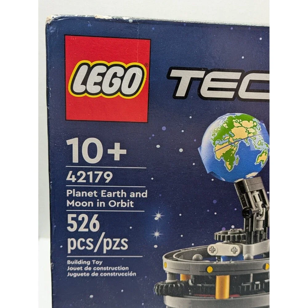 LEGO TECHNIC: Planet Earth and Moon in Orbit 42179 New In Box READ Box Dent